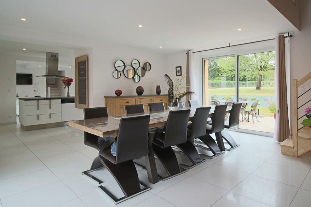 Villa in Monce-en-belin Near Le Mans Circuit