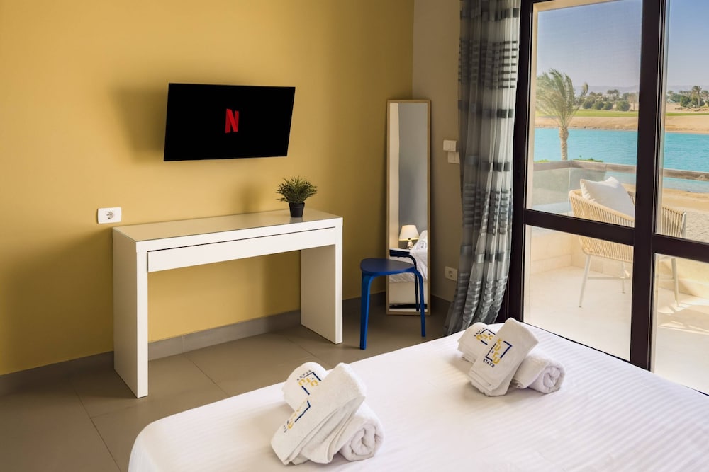 Xuru Stays I Sundown Symphony 4mbdr Villa @ Joubal El Gouna