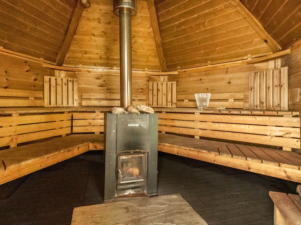 Eden Lodge