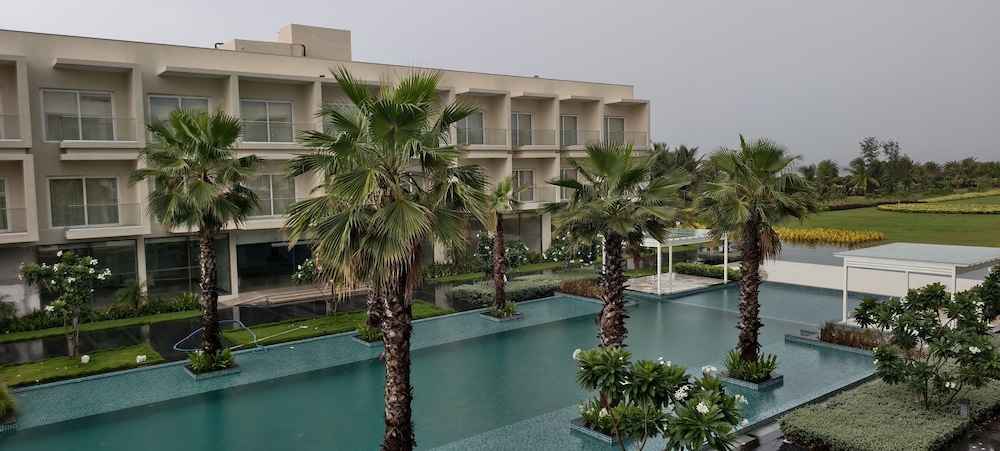 Golden Sands - By The Bay Resorts
