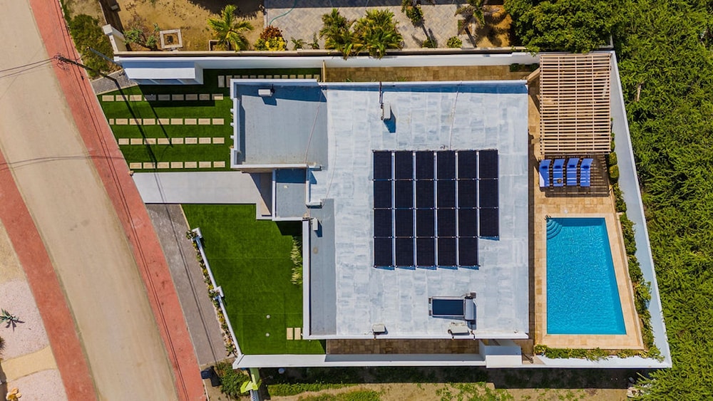 NEW 5br5 5BA Villa Private Pool Close 2 Beach