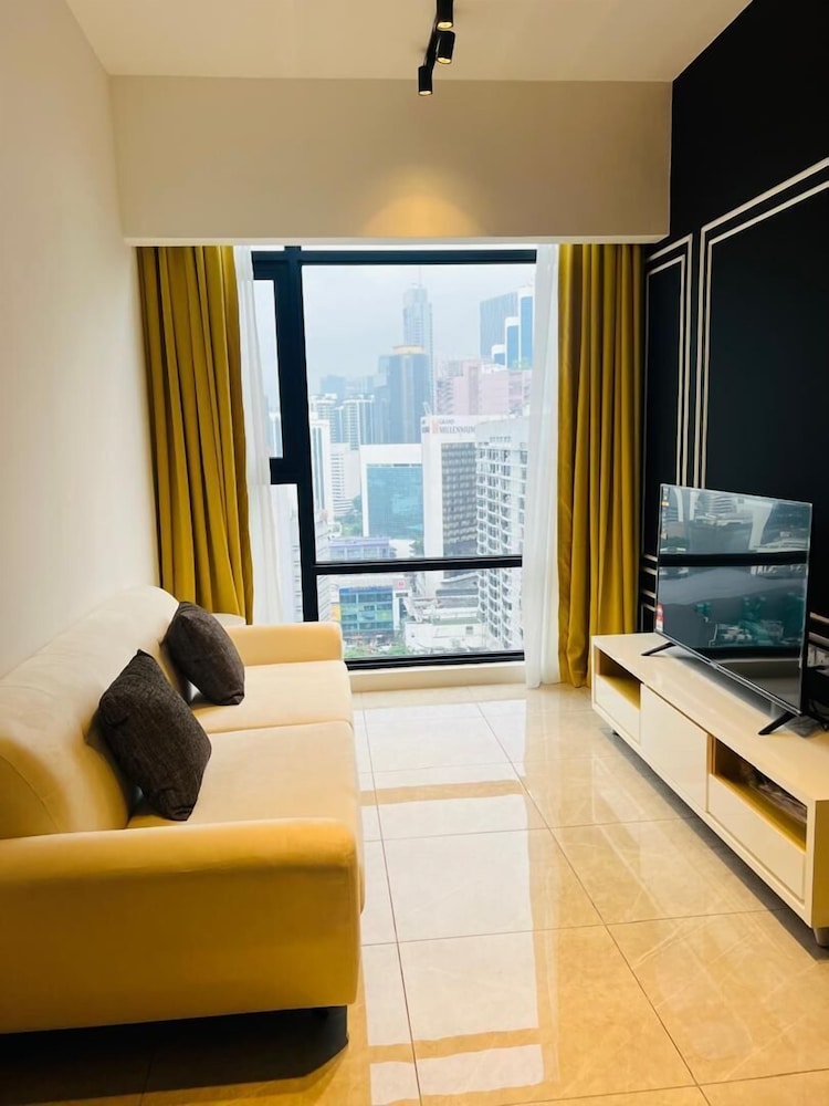 Crystal Suites At Axon Residence