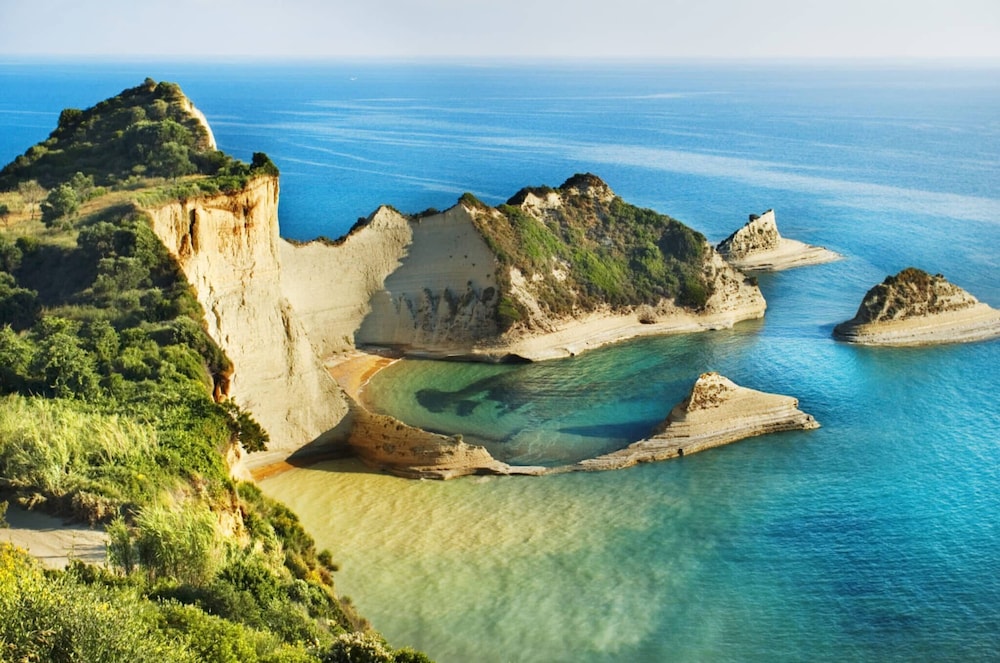 Green Yard Retreat - Family Getaway in Sidari Corfu