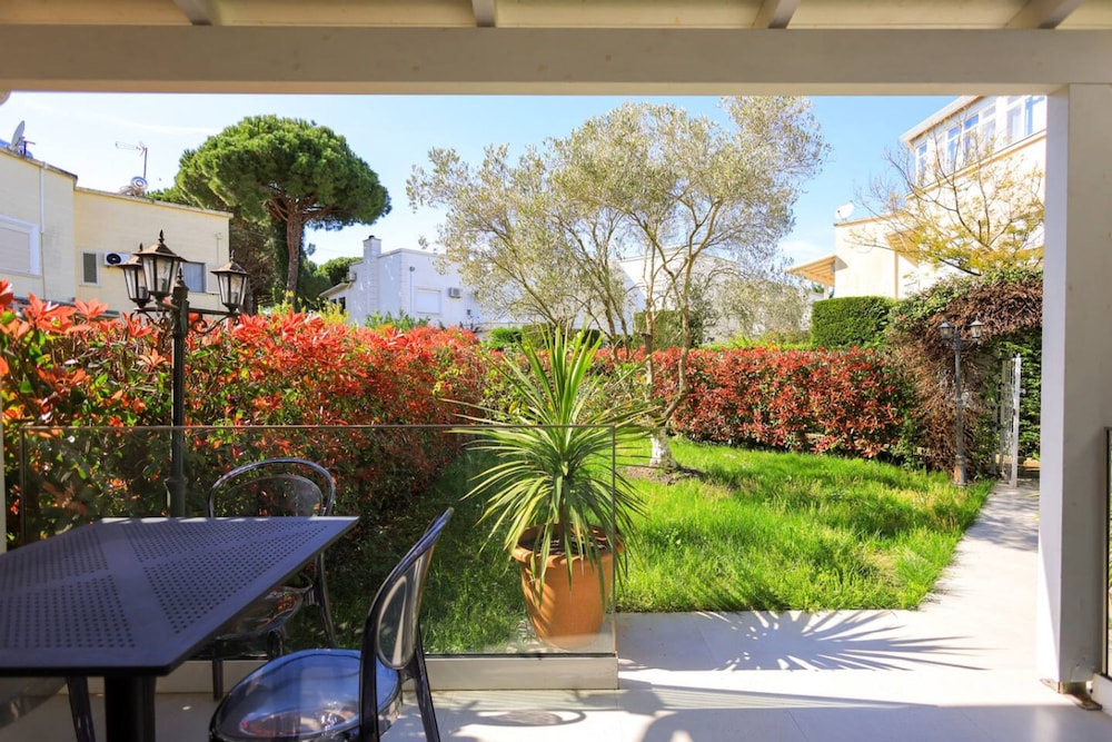 Lura Villa 001 in Durr s