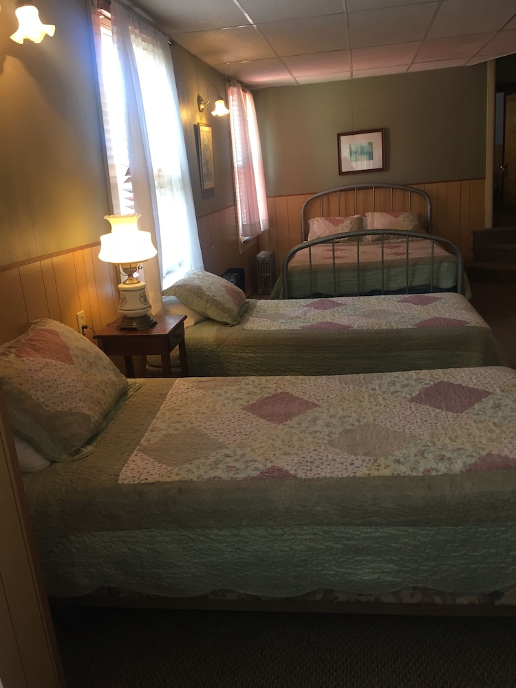 The Wheelhouse Inn