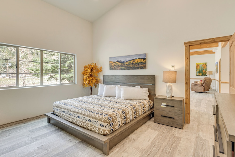 On-site River Access: Mtn-view Ouray Oasis!