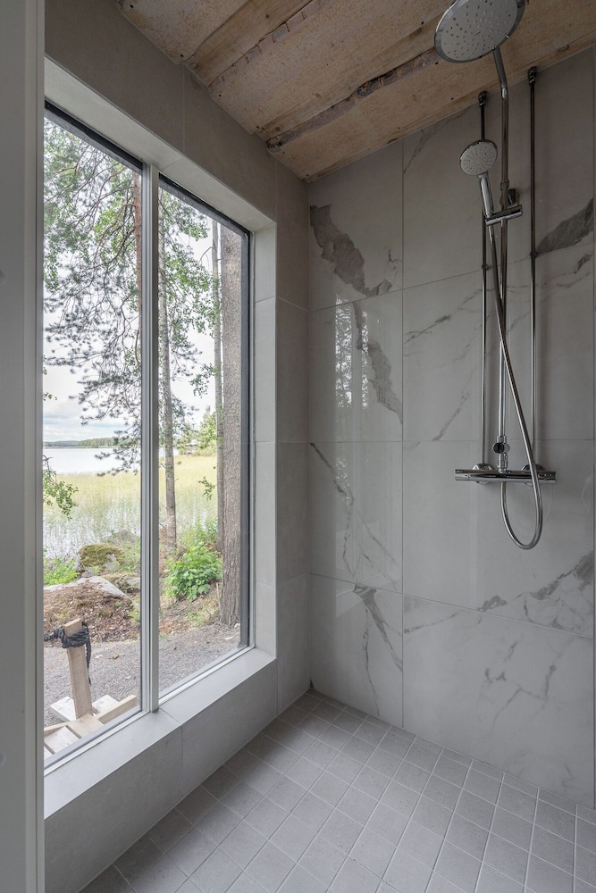 High-quality suite by the lake