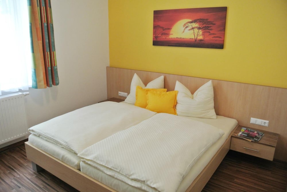 Pension Paradiesgartl
