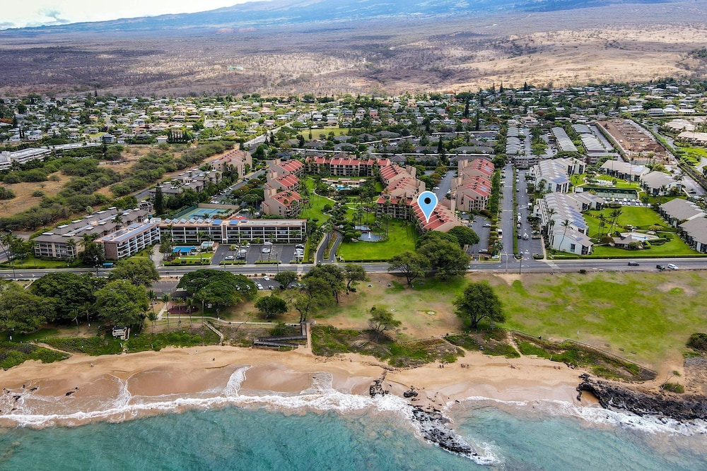 Kamaole Sands 10-403 - Stunning Renovation - Penthouse Level - Split AC - Look!