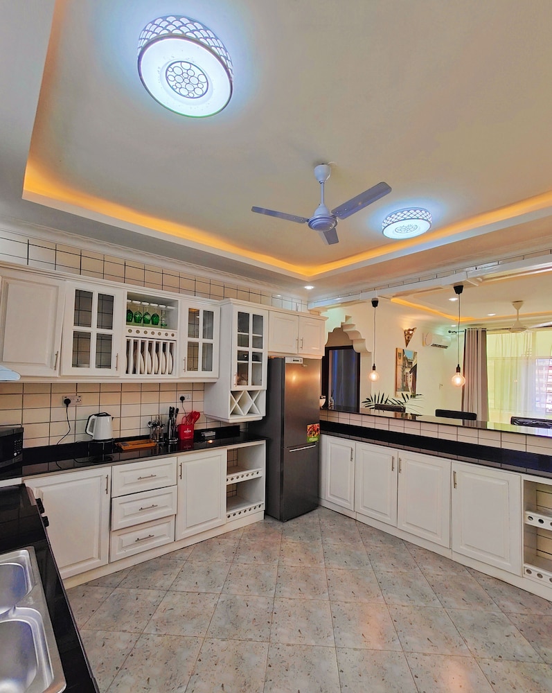 AYAA APARTMENT view 5