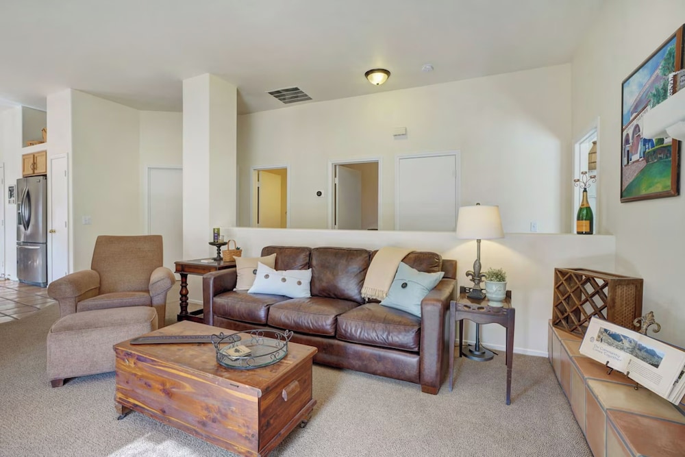 3 BR Home, Private Pool, Close to Event Venues
