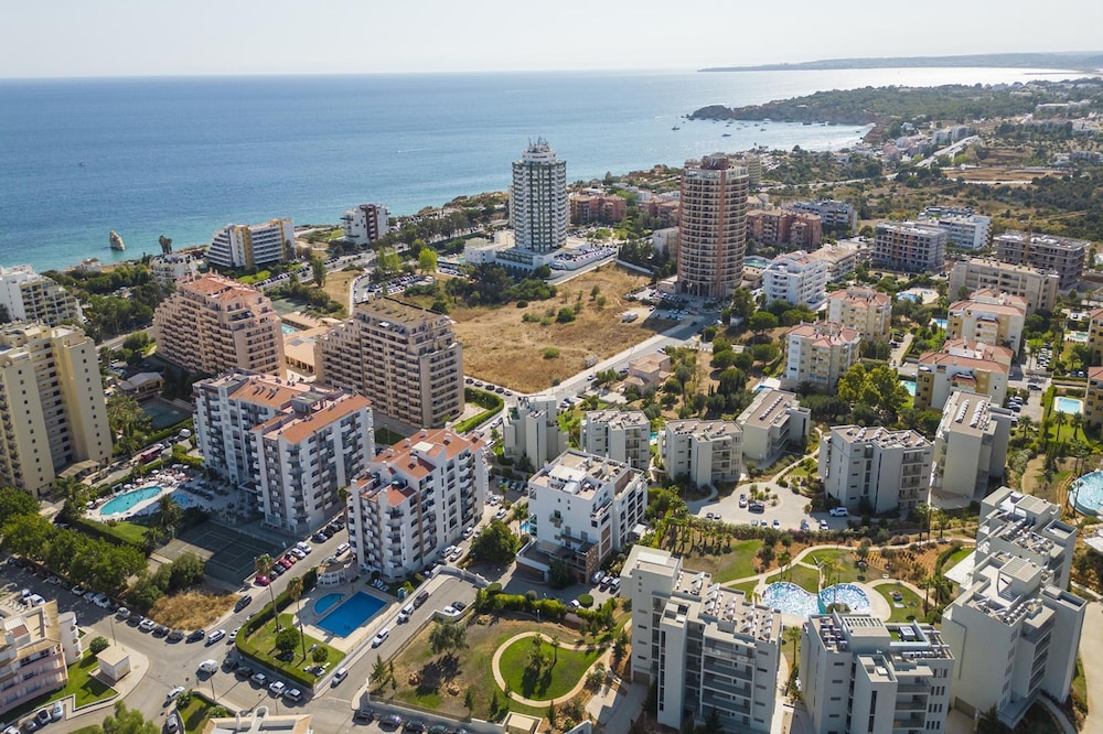 B97 - Flor da Rocha Apartment in Portim o