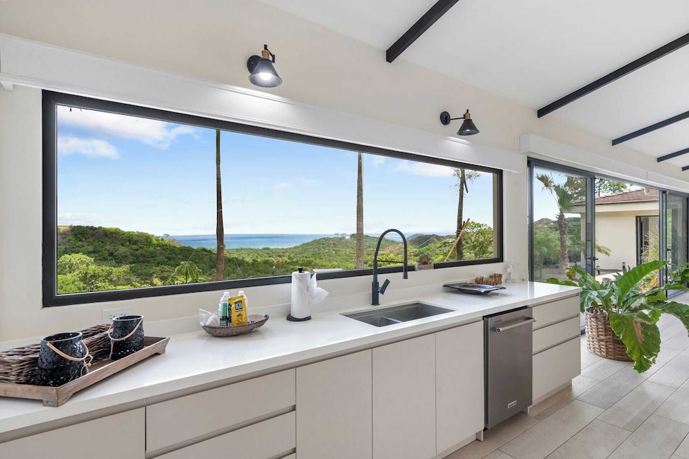 Luxe Tropical Villa with Sparkling Infinity Pool, Panoramic Ocean Views & Community Amenities