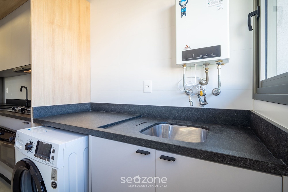 Apartment w/ Barbecue 150m the Beach Jurere Ran203