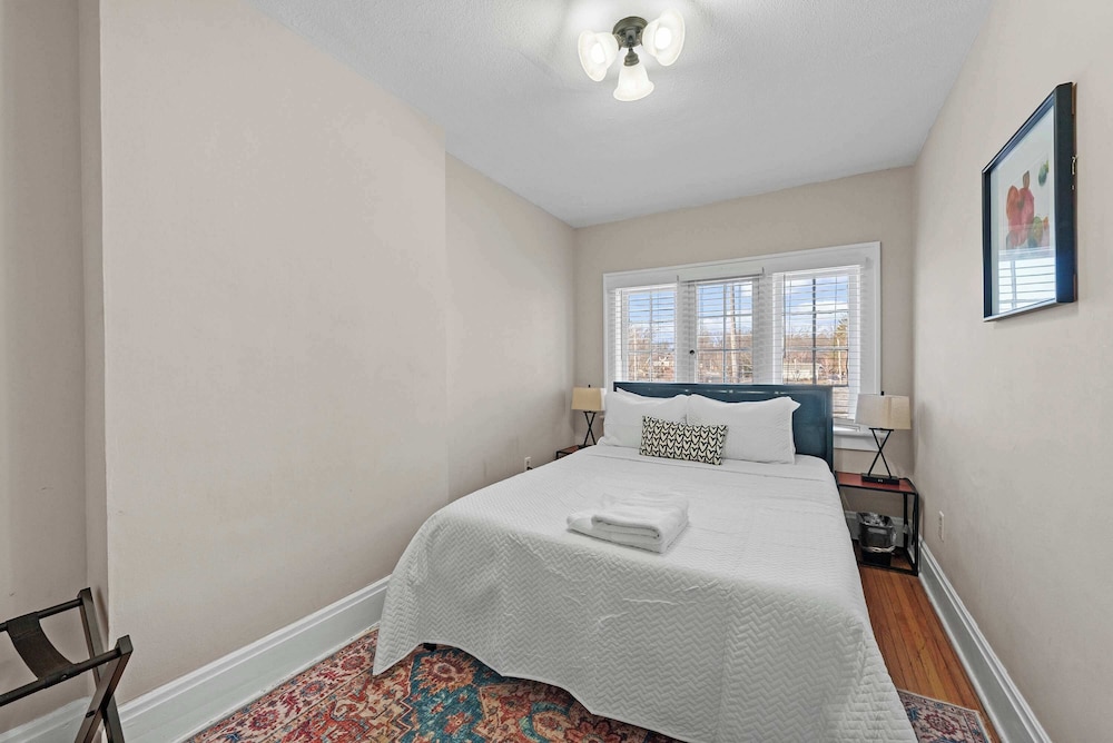 Tibet Twins Suites For 12! - Image 3