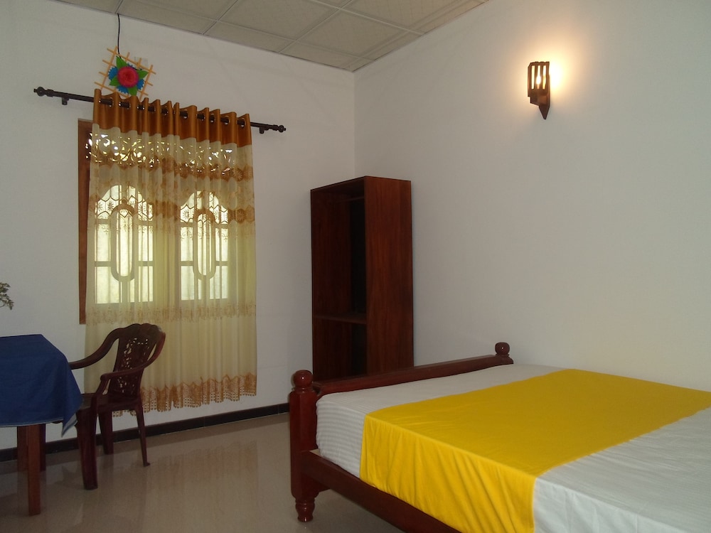Amada Lake View Homestay view 2