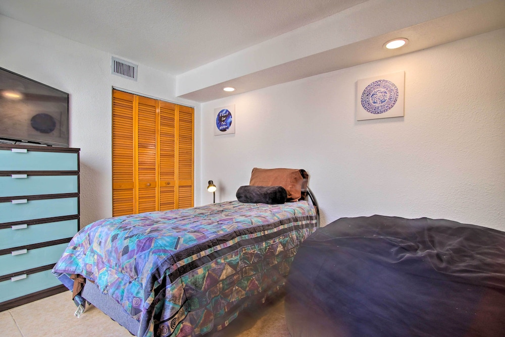 Waterfront Lauderhill Villa - Remote Escape! - Property Image 24