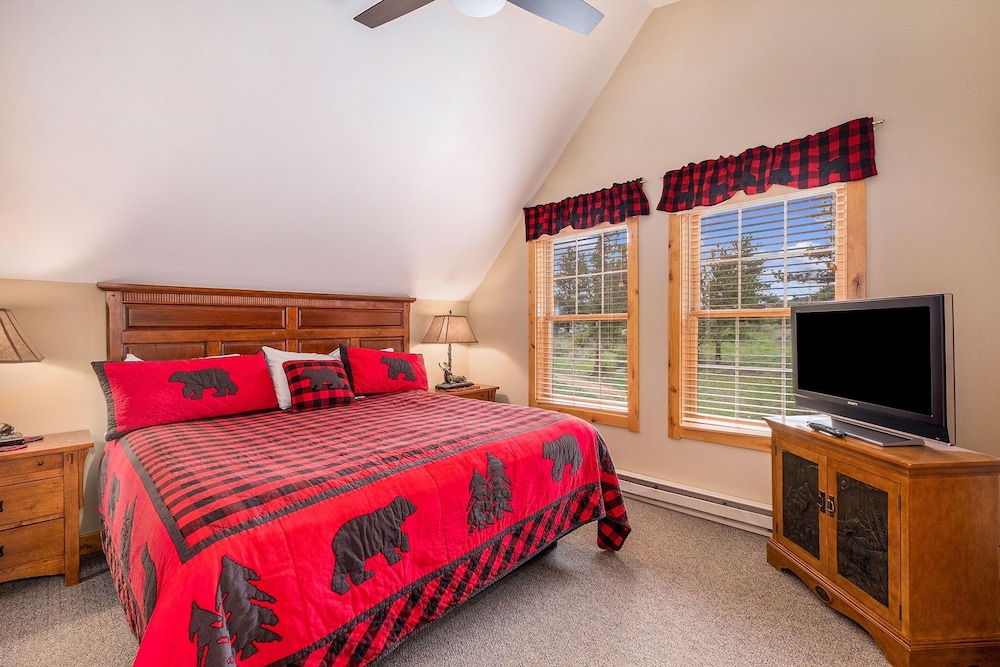 Solitude Condos - Estes Park CO
