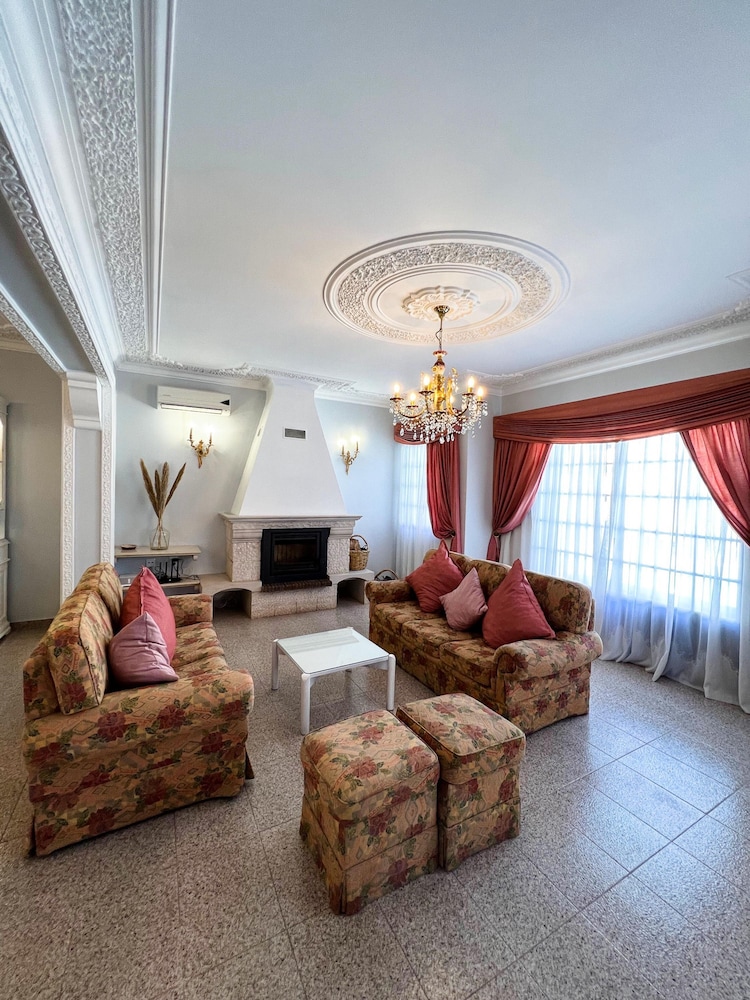 Summer Villa With Heated Private Pool