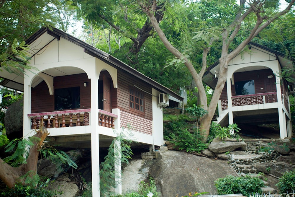 Moon Paradise Resort