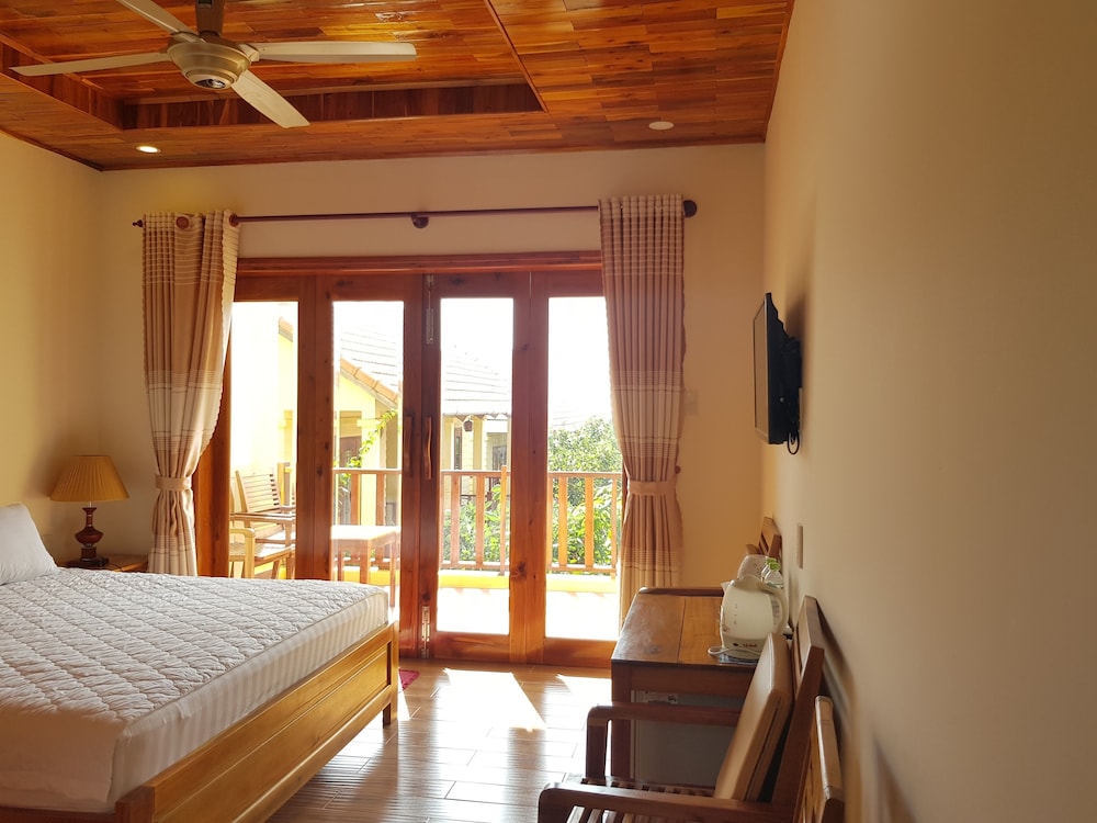 Free Beach Resort