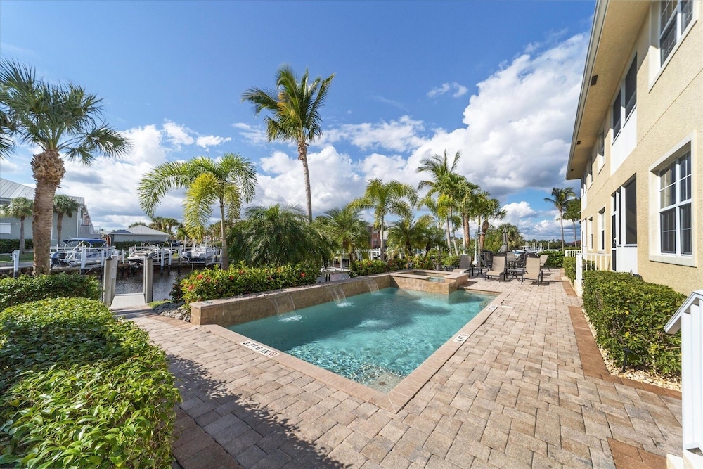 Punta Gorda 3-Bedroom Canalfront Vacation Condo with Dock 3 Condo