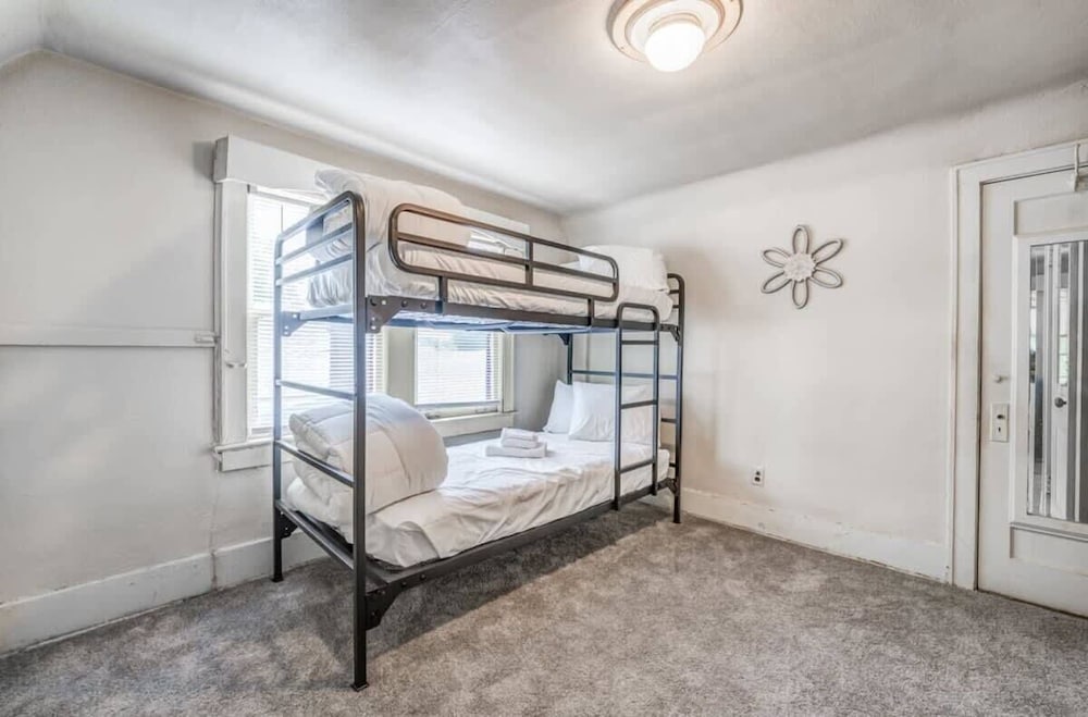 Garland Haven Hideaway Both Units