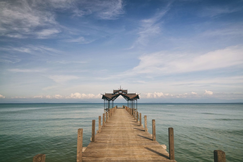 Borneo Eagle Resort