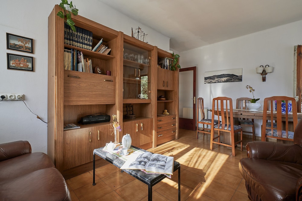 Masso in Llafranc With 3 Bedrooms and 1 Bathrooms