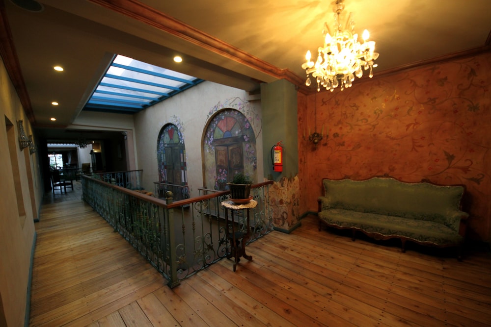 Hotel Inés María