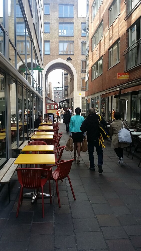 MetroStays - Temple Bar 25