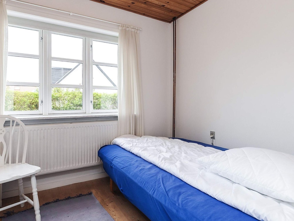 6 Person Holiday Home in Albaek