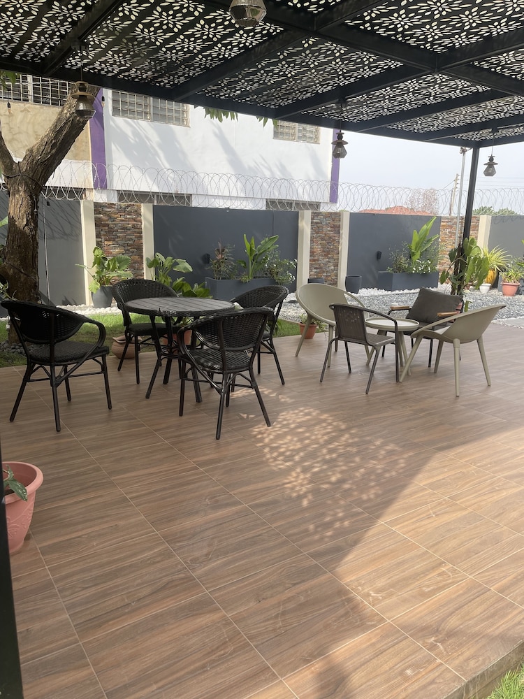 Traveller's Palm Court