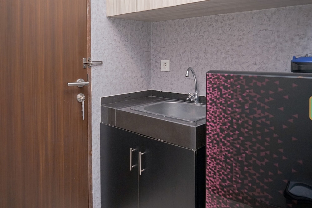 Cozy Studio Apartment At Transpark Bintaro