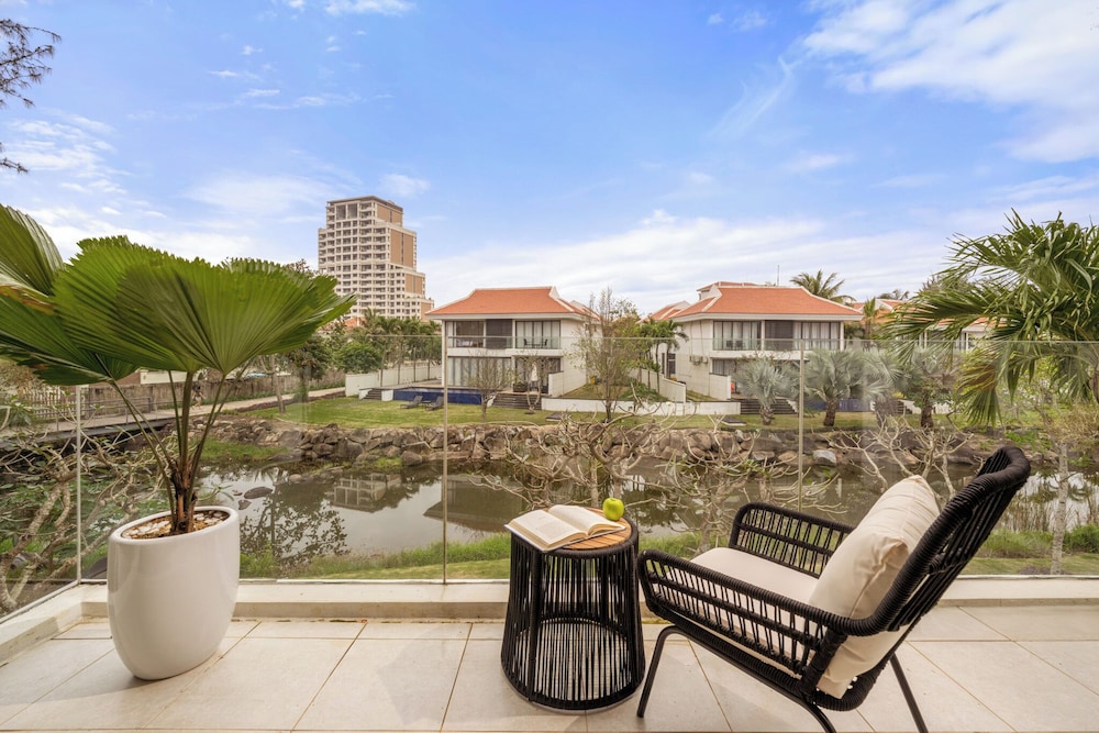 Ocean Villa Da Nang 4BR 5 Beds, Private Pool and Kitchen