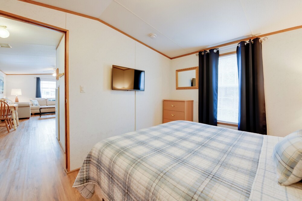 Blue Ridge Base Camp: Resort Cabin in Waynesville