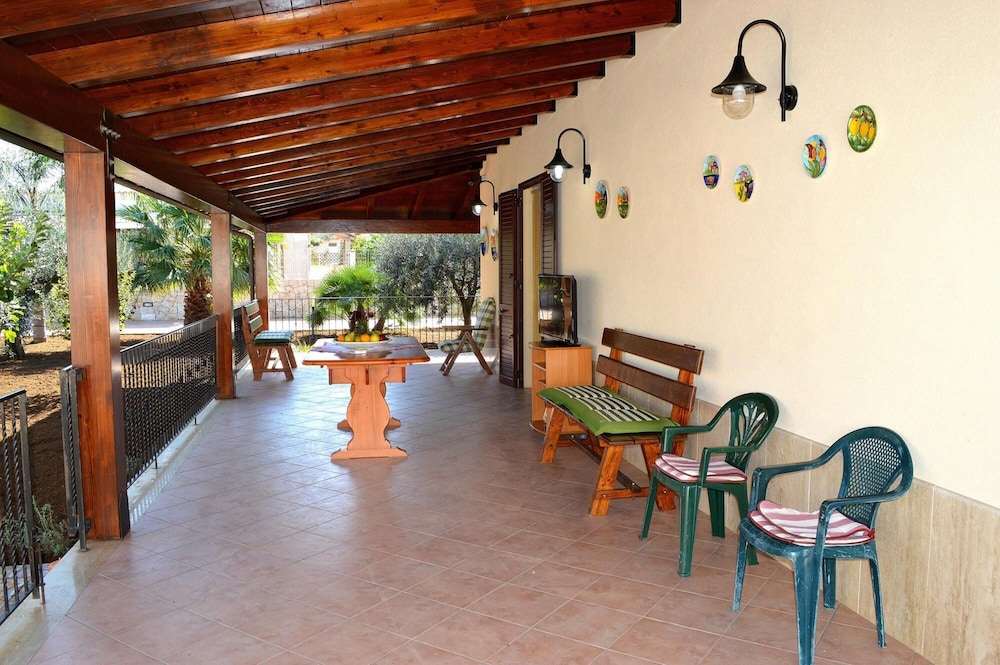 Al049 Villa Paradiso 12 Posti con Piscina Privata view 3