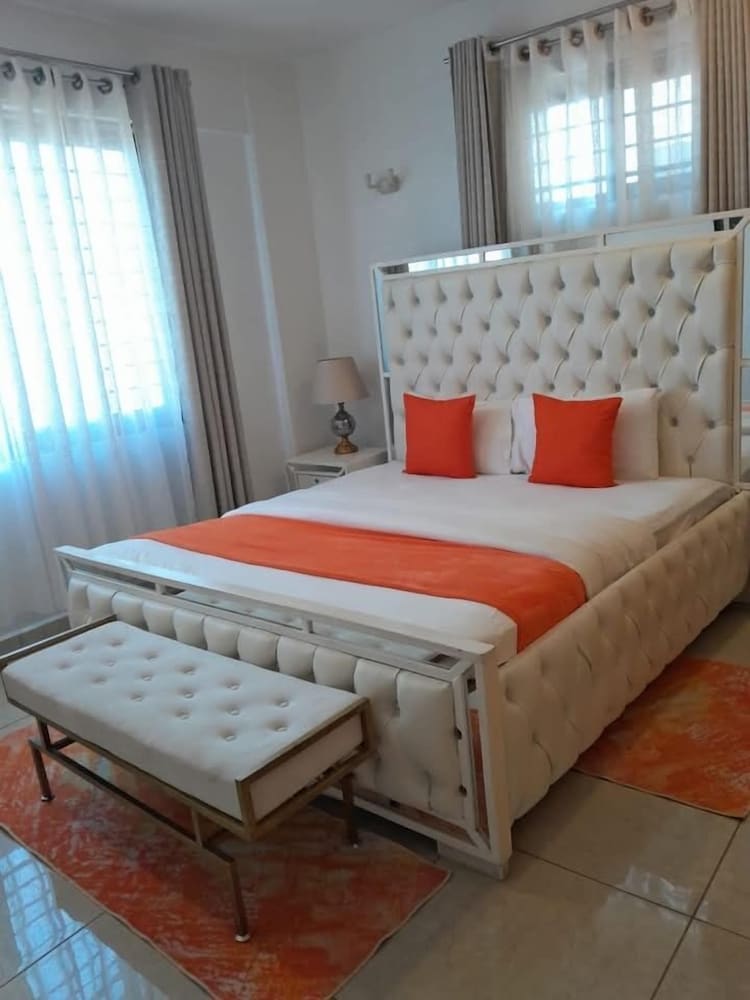 Lux Suites Jumbo Apartments kisumu