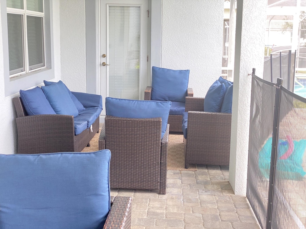 Champions Gate 6BR Villa Pool Spa Retreat