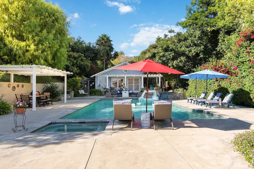 Luxury LA Garden Estate Private Pool Hottub Tennis