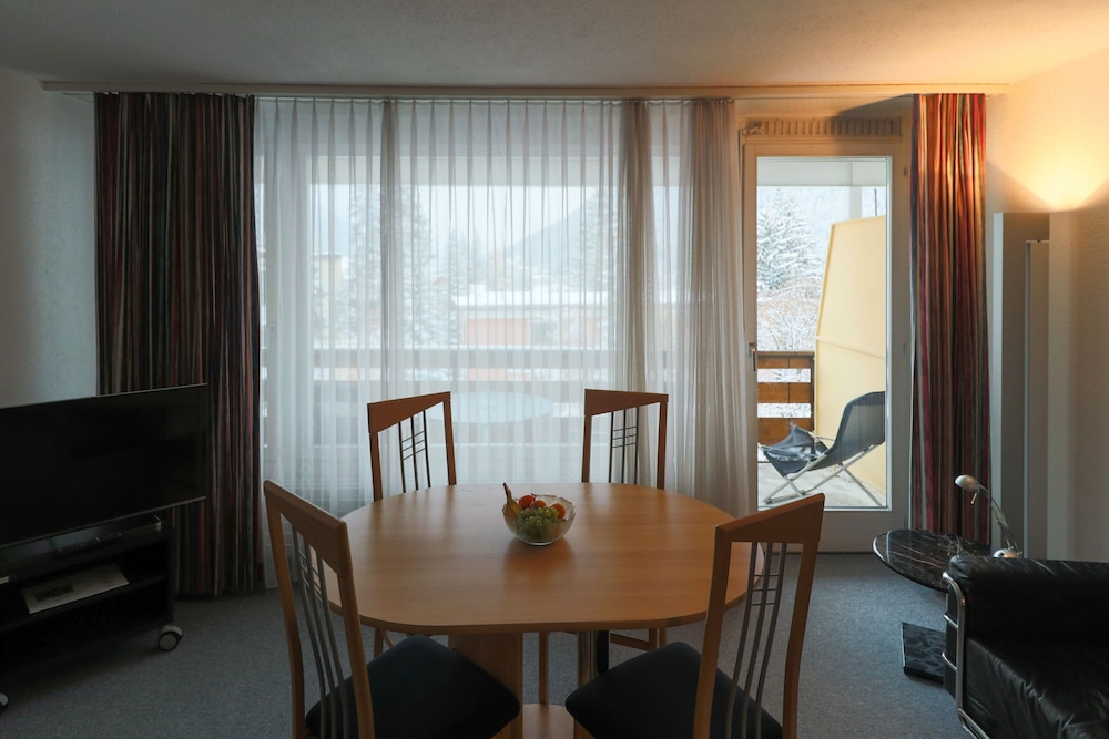 Apartments Cresta