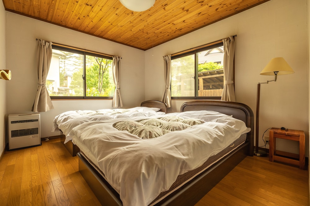 Reposer Hakuba