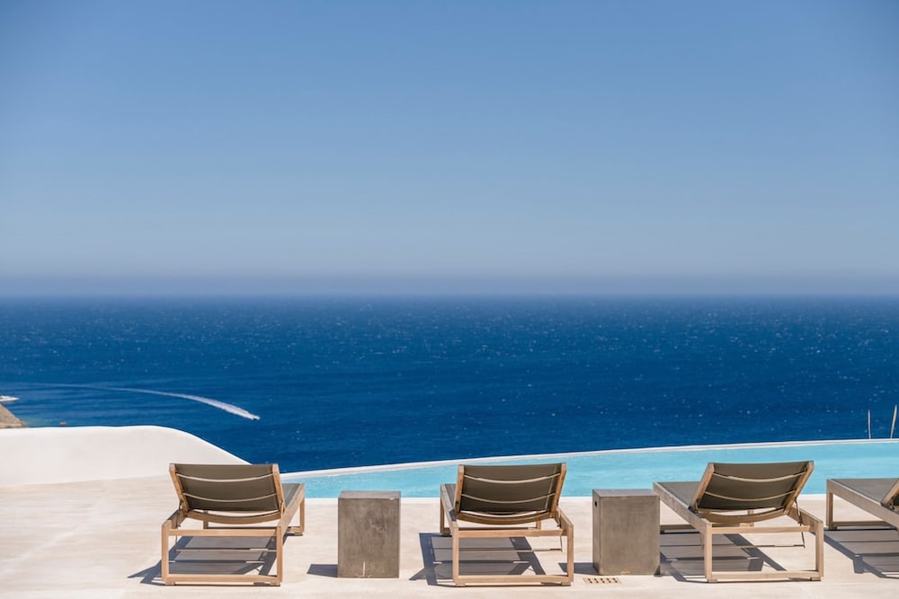 Luxury Villa With Stunning Views Above Kalo Livadi