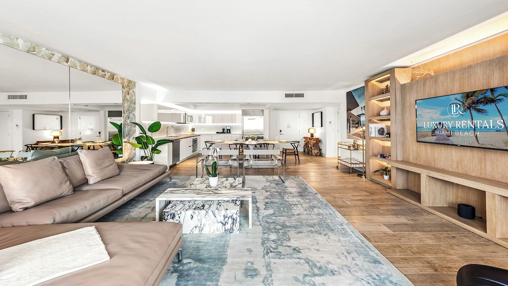 Luxury Vacation Rentals at 1 Hotel & Homes by LRMB