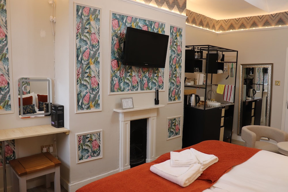 Rooms on The Prom