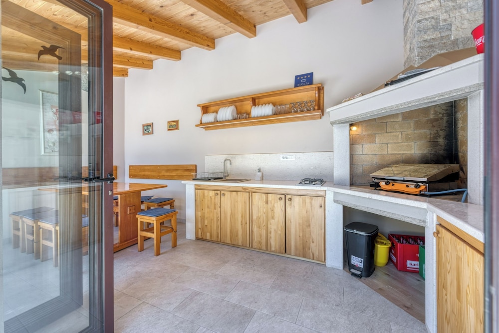 Pool and Fun Villa Stella Klarici