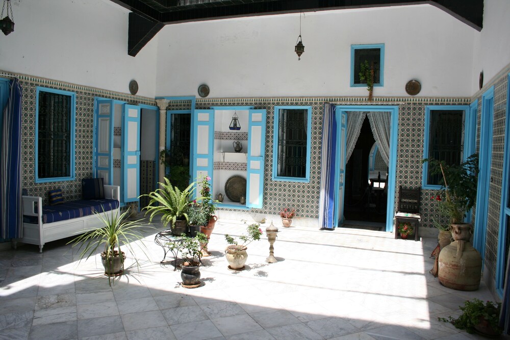 Photo 6