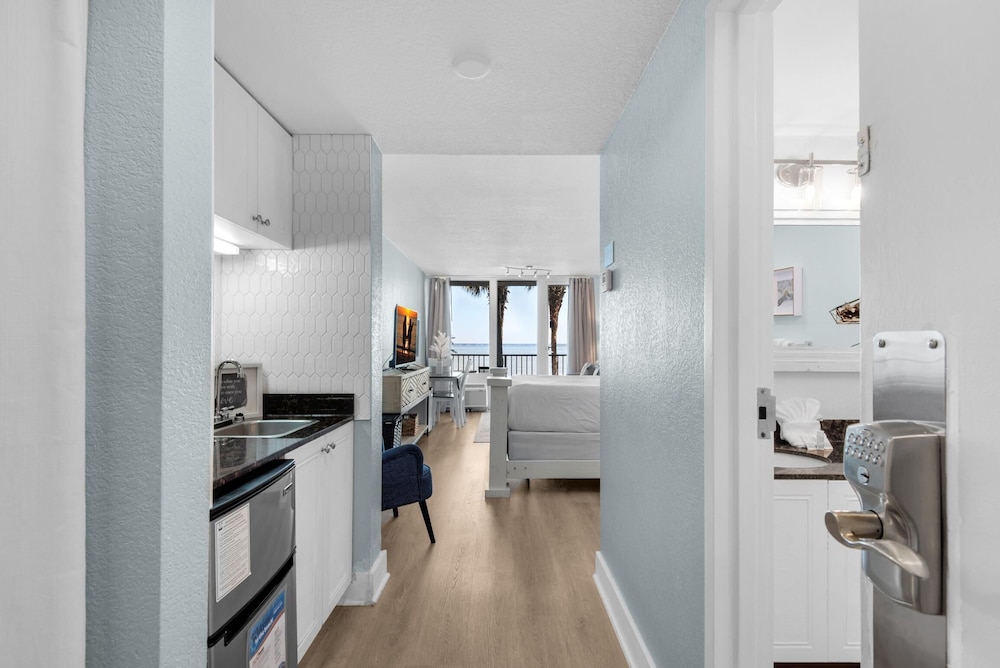 Bayside Inn 6282