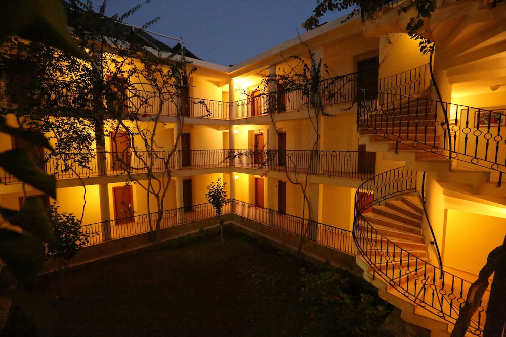 Mavruka Hotel - Image 18