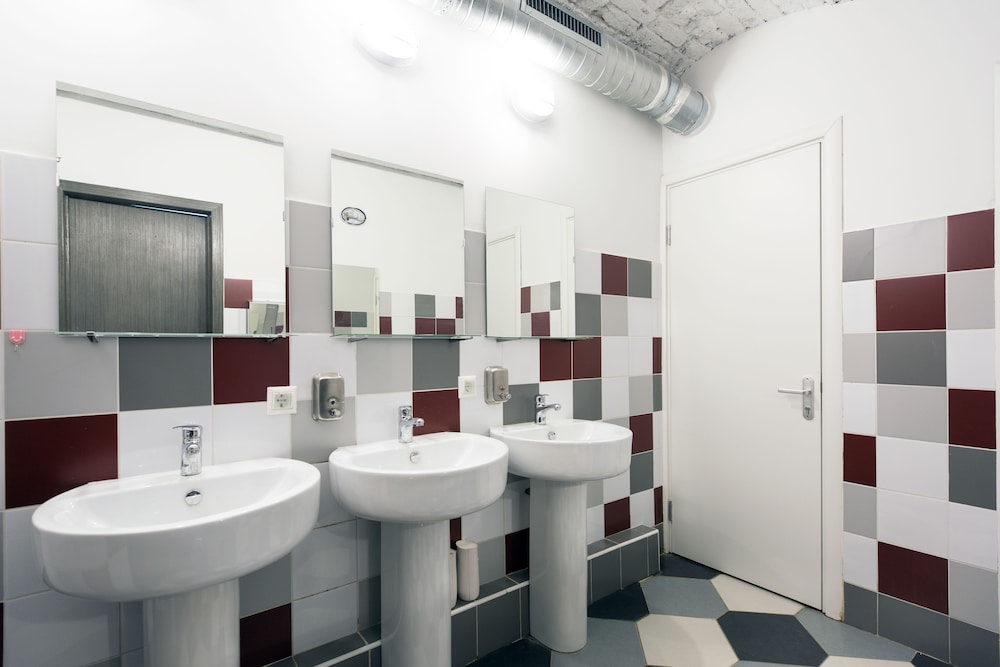 Makarov Hostel